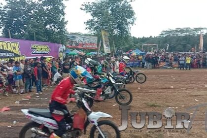 Balapan Grasstrack