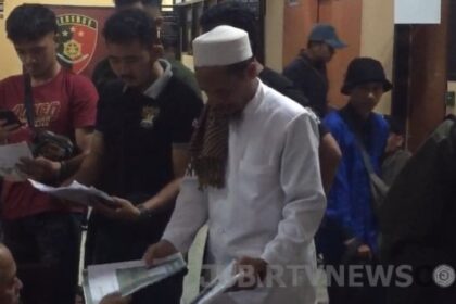 Hina Habib di Medsos