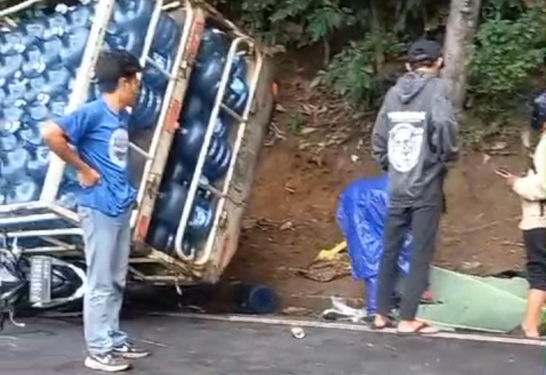 Viral, Kecelakaan di ruas jalan Simpenan