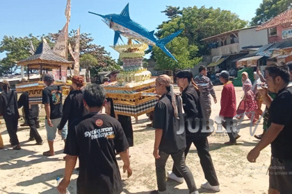 Hari Nelayan Ujunggenteng