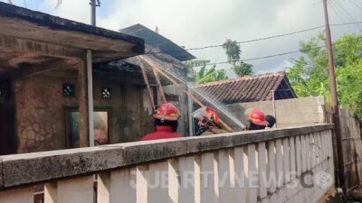 Rumah di Cibuntu Surade Habis Terbakar saat Ditinggal Pemilik Keluar