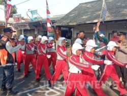 Peringati HUT RI Ke-79, Ribuan Pelajar Ikuti Lomba Gerak Jalan di Surade