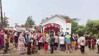 Ribuan Warga Desa Carenang Meriahkan Karnaval dan Lomba Nasi Tumpeng dalam Rangka HUT RI ke-79