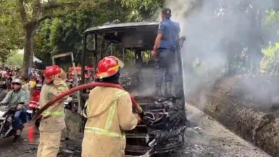 Pengemudi Selamatkan 13 Penumpang Saat Bus MGI Terbakar di Sukabumi