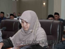 Paripurna Ke-3 Tetapkan Leni Liawati Ketua Fraksi PKS DPRD Kabupaten Sukabumi 2024-2029