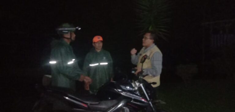 Badai Puting Beliung Rusak Puluhan Rumah di Sukabumi, Warga Mengungsi