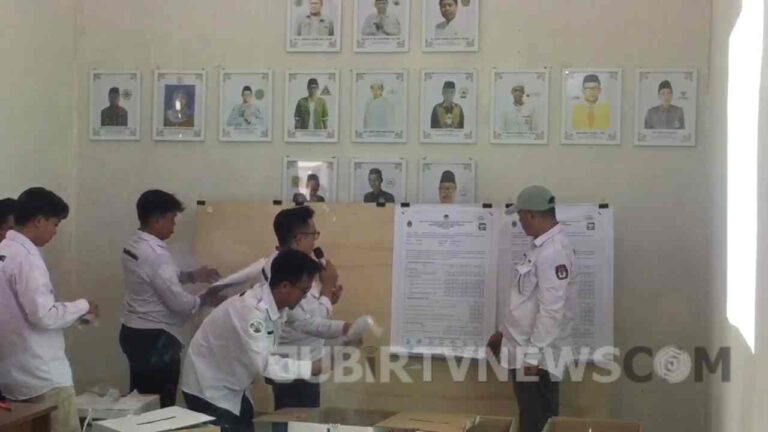 Hasil Pleno PPK Palabuhanratu Sukabumi 2024, Iyos Somantri Unggul Atas Asep Japar