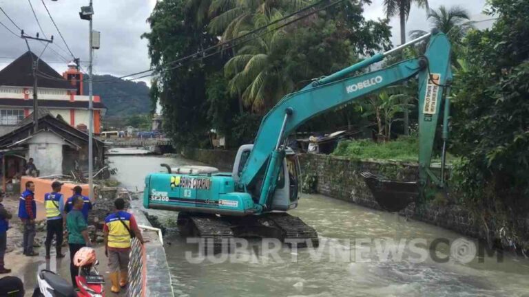 Banjir di Palabuhanratu
