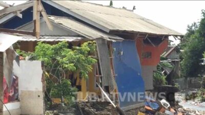 Baru Direnovasi Rumah di Tipar Rusak Akibat Luapan Sungai Ci Palabuhan, Dewan Rika Beri Bantuan