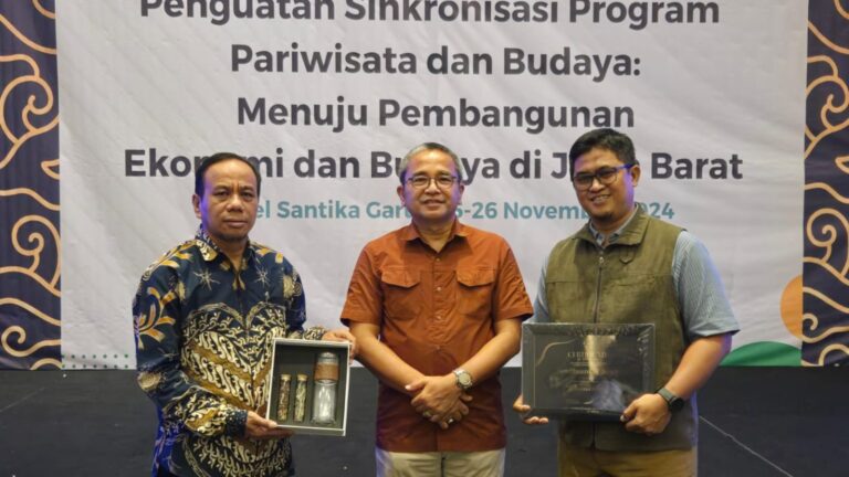 Kabupaten Sukabumi Raih Juara 3 Smiling West Java Award 2024, Perkuat Pariwisata dan Budaya Lokal