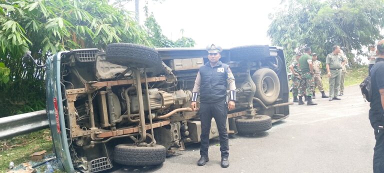 10 Orang Terluka, Kronologi dan Penyebab Elf Rombongan Dosen Terguling di Cikidang Sukabumi