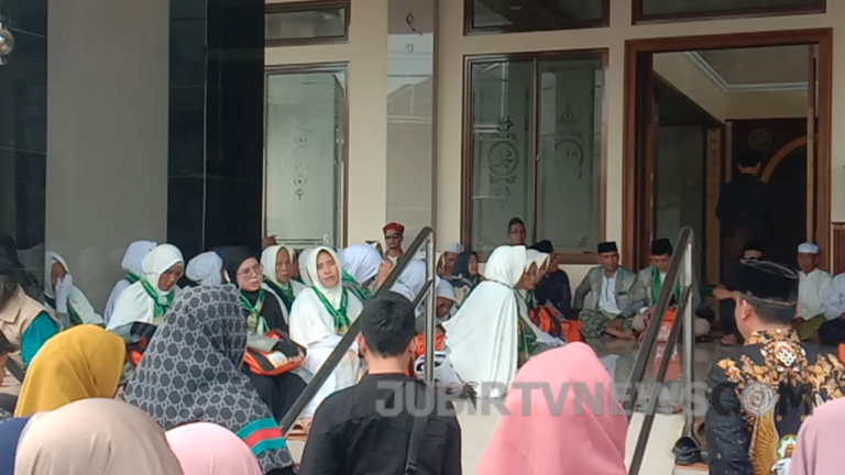Banyak Peminat Umrah di Pajampangan, Dadang Hermawan akan Dorong Pelaksanaan Vaksin Gratis