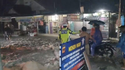 Akses Jalan Bagbagan-Kiaradua Simpenan Sukabumi Lumpuh Akibat Diterjang Banjir dan Longsor