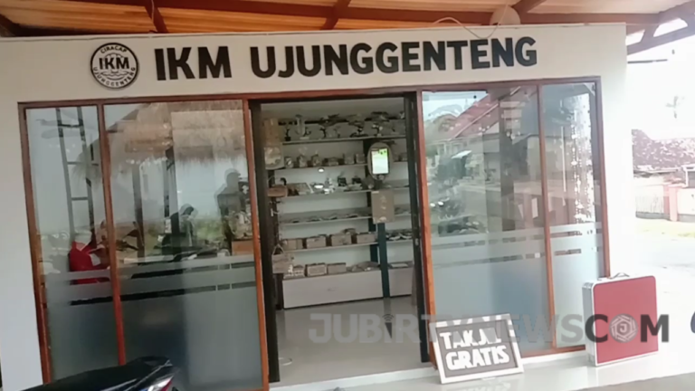 Tingkatkan Daya Saing, Gerai IKM Ujunggenteng Sukabumi Dapat Dukungan Pemprov Jabar