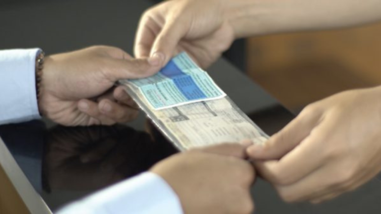 Kado Lebaran, Dedi Mulyadi Hapus Tunggakan Pajak Kendaraan Warga Jabar 2024 ke Bawah