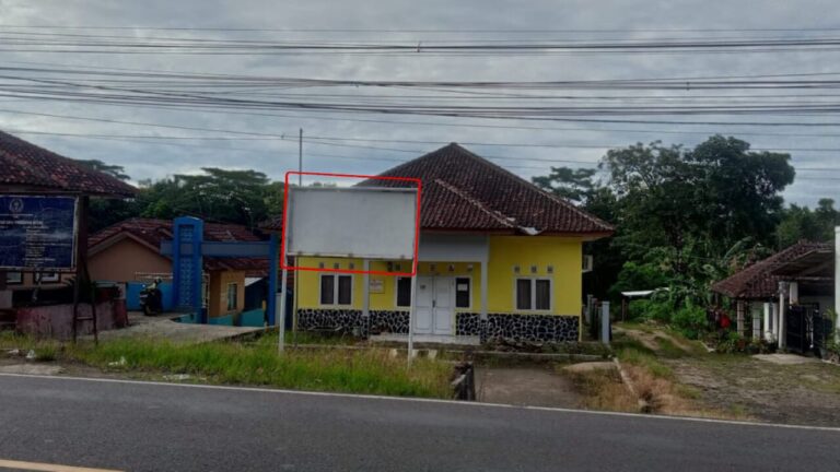 Plang Nama Polos, Pelajar Kesulitan Cari Lokasi Perpus Surade Sukabumi