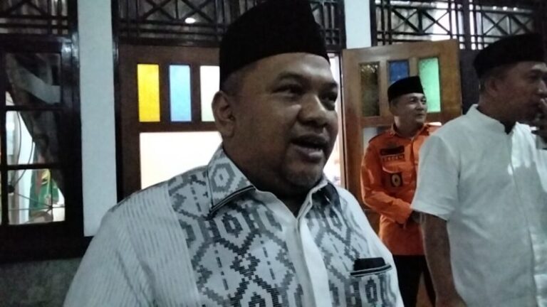 Ketua DPRD Sukabumi Hadiri Gema Takbir Sukabumi Mubarakah, Apresiasi Tradisi Positif di Malam Takbiran