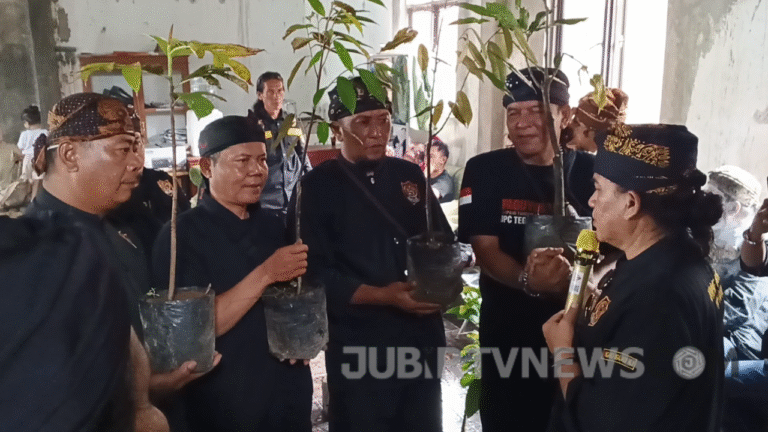 Kolaborasi Hijau: JTM dan Dampal Jurig Dorong Penanaman Pohon di Bangbayang Tegalbuleud