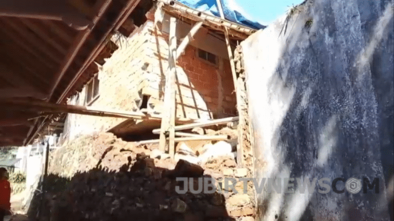 TPT Ambruk di Jampangtengah Sukabumi, Rumah Warga Alami Kerugian hingga Rp10 Juta