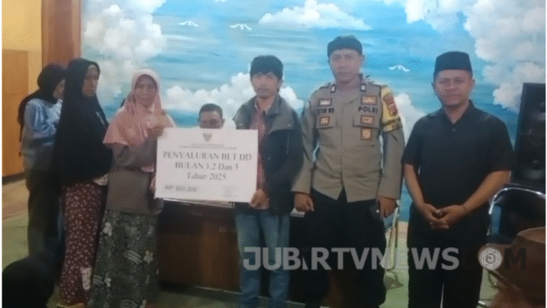 Terima Bantuan Tiga Bulan Sekaligus, Desa Karanganyar Sukabumi Salurkan BLT-DD