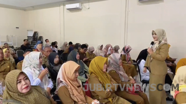 Edukasi Kesehatan Reproduksi pada Guru SMA, DPPKB Sukabumi: Wujudkan Keluarga Tangguh Lewat Siswa