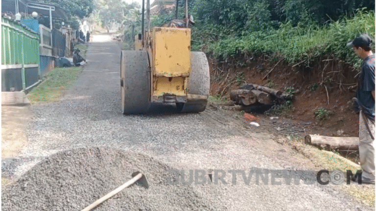 Pemdes Mekarjaya Sukabumi Realisasikan Pengaspalan Jalan Antar Kampung Lewat Dana Desa