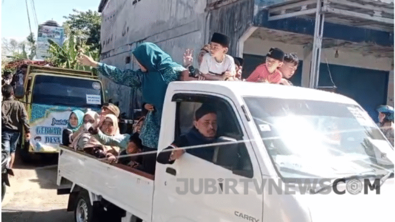 Pawai 1 Muharam Meriahkan Peringatan Tahun Baru Islam di Desa Ciparay Sukabumi