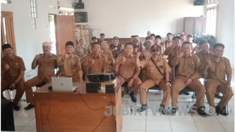 Pemcam Jampangkulon Ikuti Rakor Virtual Pembinaan Desa Bersama Inspektorat Sukabumi