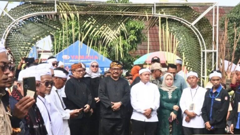 Hari Jadi Desa Sukajaya ke-41, Bupati Sukabumi Ajak Warga Aktif Dukung Pembangunan