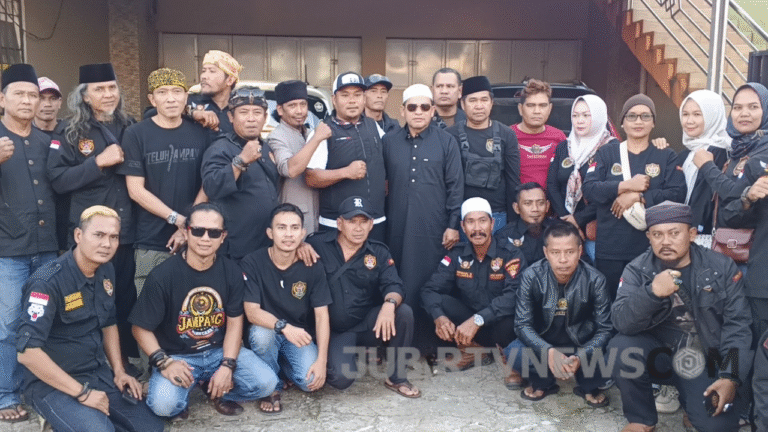 Pulang dari Tanah Suci, Ketua Umum JTM Disambut Haru Warga dan Anggota Paguyuban