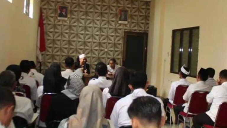 Pengajian Rutin Jadi Wadah Spiritualitas ASN di DPMD Kabupaten Sukabumi