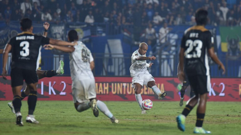Persib Gagal Menang di Piala Presiden 2025, Bojan Hodak Evaluasi Tim Jelang Super League