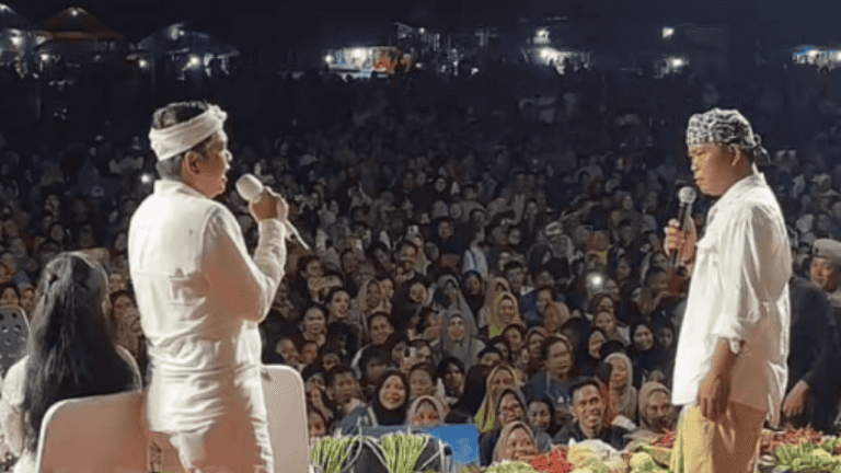 Abdi Nagri Nganjang Ka Warga di Palabuhanratu, Bupati Sukabumi Puji Perhatian Gubernur