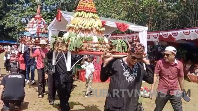 Video: Pawai Jampana Ciparay Sukabumi: Tradisi Syukur dan Kebersamaan Meriahkan HUT RI ke-80