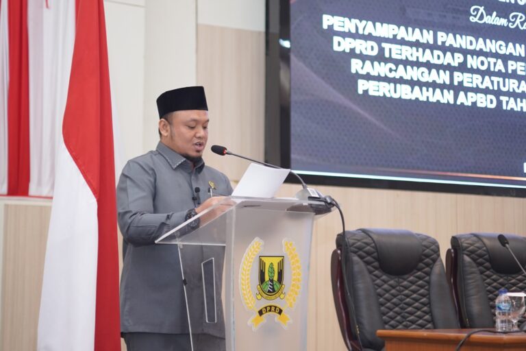 F-PKS Soroti Respon Pemda dan Potensi PAD yang belum maksimal dalam Raperda Perubahan APBD 2025 Sukabumi