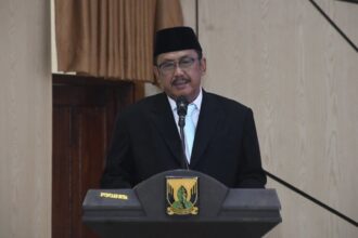 Hemat BBM, Bupati Sukabumi Asep Japar sarankan ASN pakai Angkot atau Sepeda.