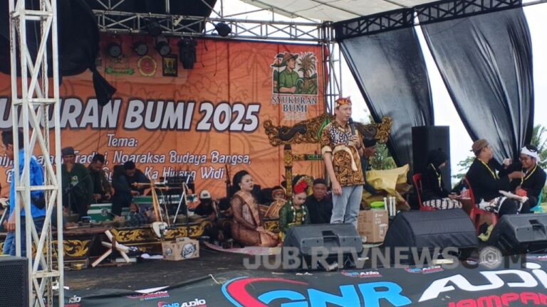 Video: Syukuran Bumi di Desa Pasir Panjang Sukabumi, Slamet Tegaskan Komitmen Lindungi Kearifan Lokal