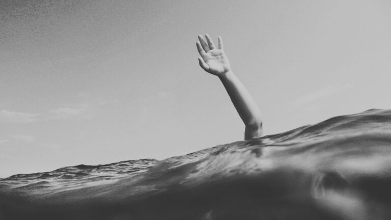 Pria Ciracap Sukabumi Tewas Tenggelam Saat Berburu Ikan di Pantai Cibuaya