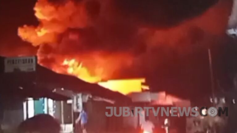 Video: Kebakaran Hebat di Pasar Surade Sukabumi, Kerugian Capai Rp 5 Miliar