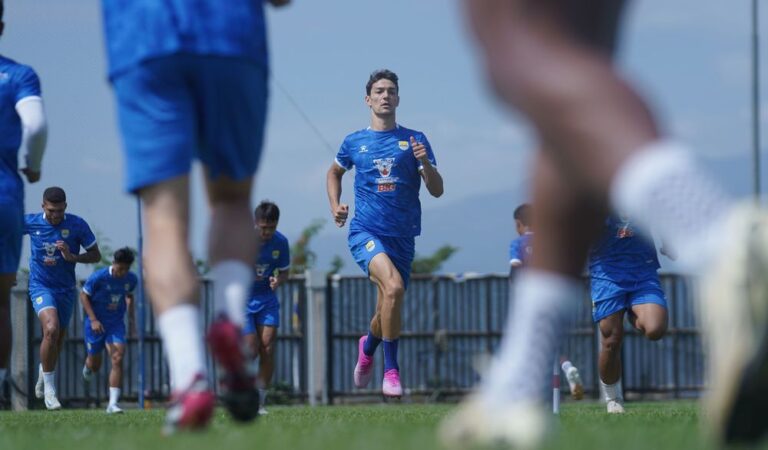 Persib vs Lion City Sailors: Prediksi Line-Up Maung Bandung di Laga Pembuka ACL Two