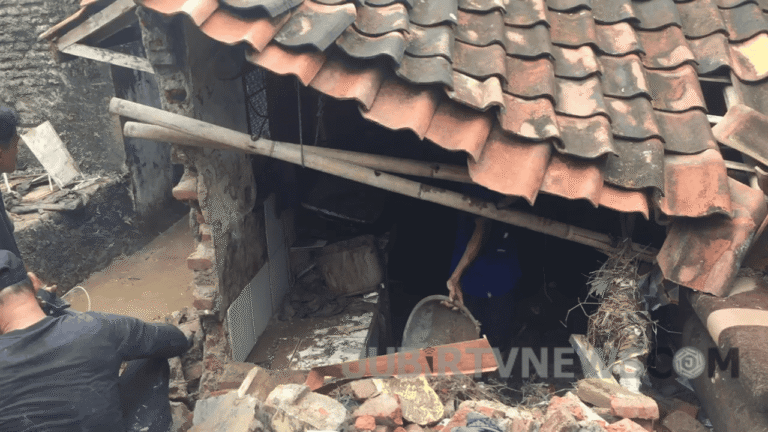 Video: Pasca Banjir Cisolok, Disperkim Sukabumi Verifikasi Kerusakan Rumah Warga