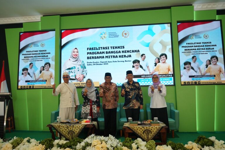Komisi IX DPR RI dan BKKBN Dorong Penguatan Program Bangga Kencana di Kota Serang