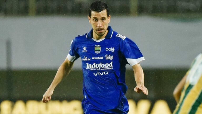 Thom Haye Absen Saat Persib Bungkam Selangor FC, Bobotoh di Sukabumi Bertanya-tanya