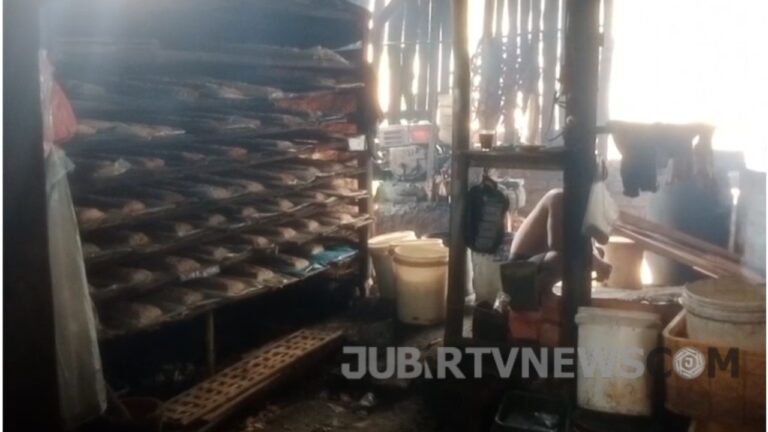 Video: Dorong Kemajuan UMKM, Camat Jampangkulon Tinjau Sentra Tahu Tempe di Ciparay Sukabumi