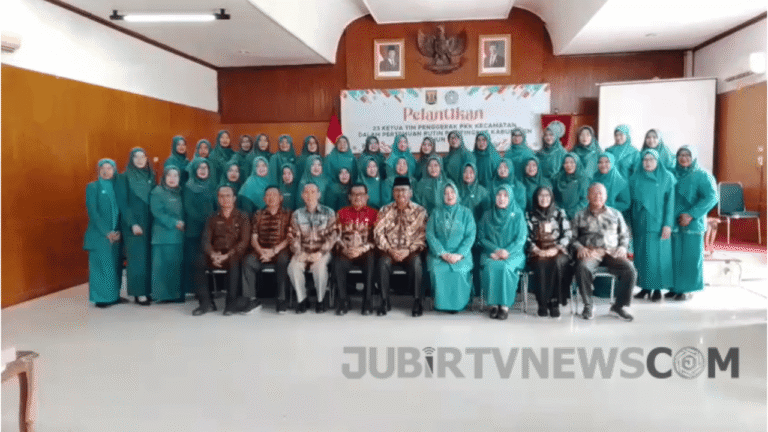 Video: Pelantikan 23 Kader TP PKK Tingkat Kecamatan, Dihadiri Langsung Bupati Sukabumi