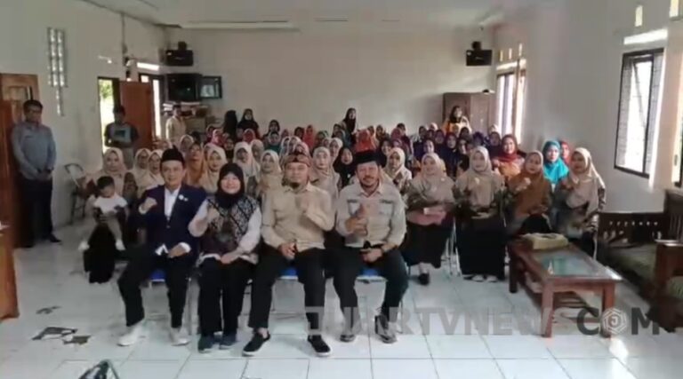 Video: DPMD Sukabumi Resmikan Transformasi Posyandu dan Launching Enam Layanan di Jampangkulon