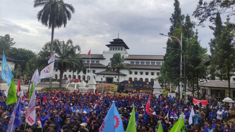 Geram UMK 2026 Tak Sesuai Rekomendasi, Buruh Sukabumi Nilai KDM Ingkar Janji dan Pro Upah Murah