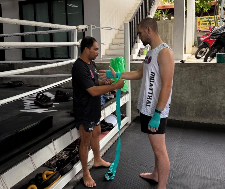 Maarten Paes Buka Suara soal Rumor Kepindahan ke Persib Bandung