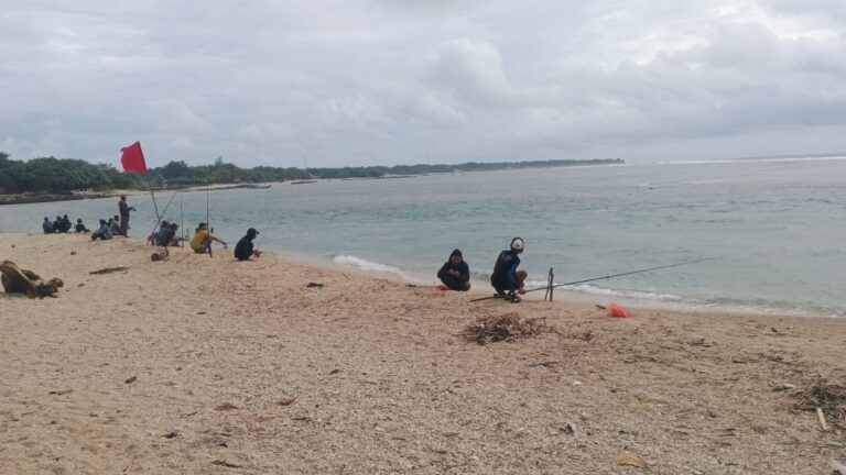 Destinasi Libur Nataru: Pantai Cibuaya Sukabumi Jadi Magnet Wisatawan dan Pecinta Mancing
