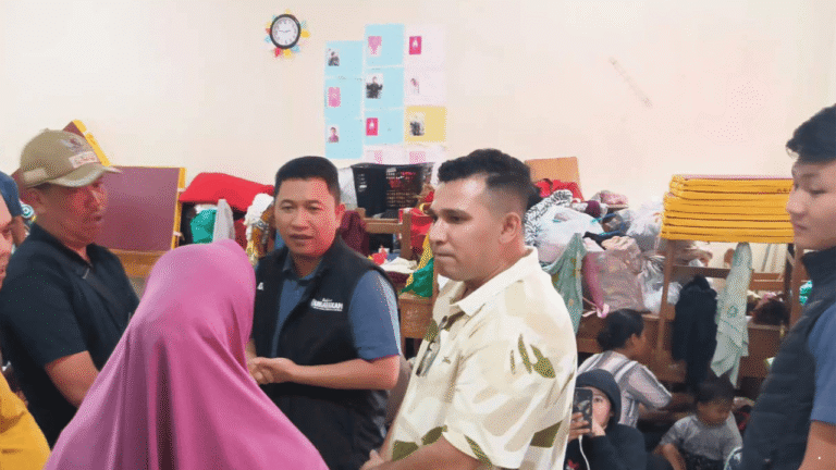 Tinjau Lokasi Bencana di Simpenan, Wabup Sukabumi Pastikan Penanganan Pengungsi